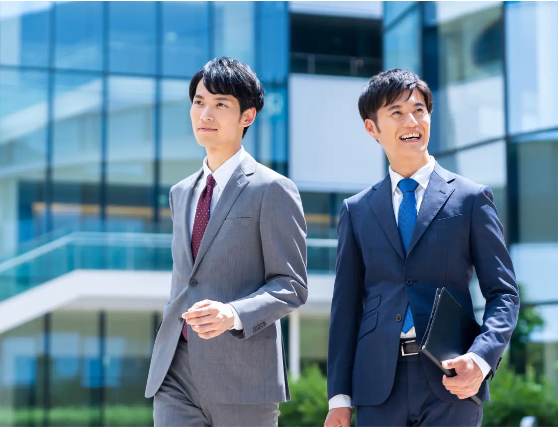 社内外との関係構築、若手への教育、職種を超えたプロジェクト参加など幅広く経験。